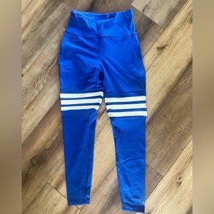 Bombshell Sportswear leggings - size medium